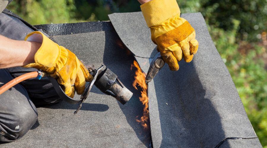 Professional gutter cleaning in Kanaranzi, MN